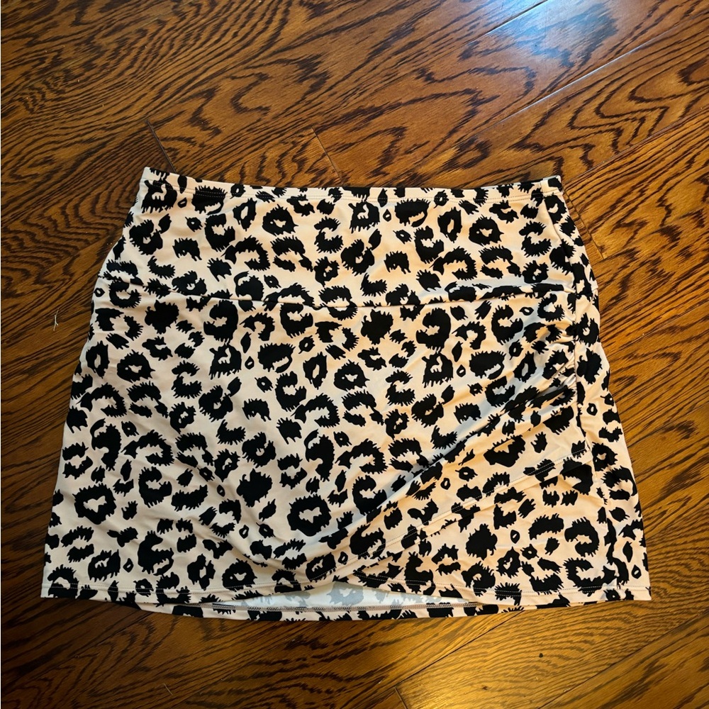 Cheetah Print Swim Skort NWOT Size: Large
